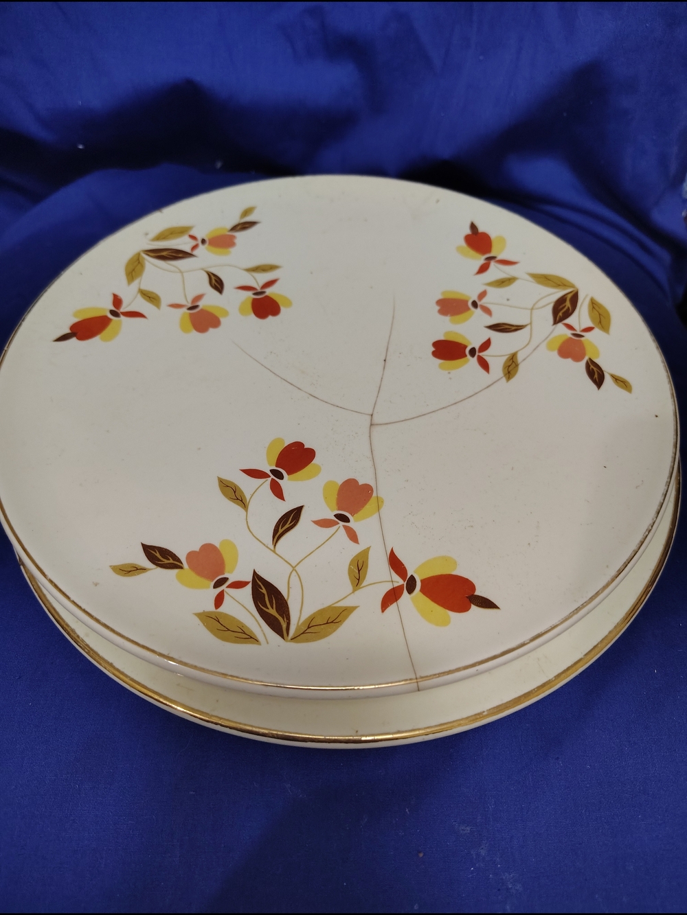 White Floral Ceramic Serving Plate with Gold Trim Cake Plate(2)
